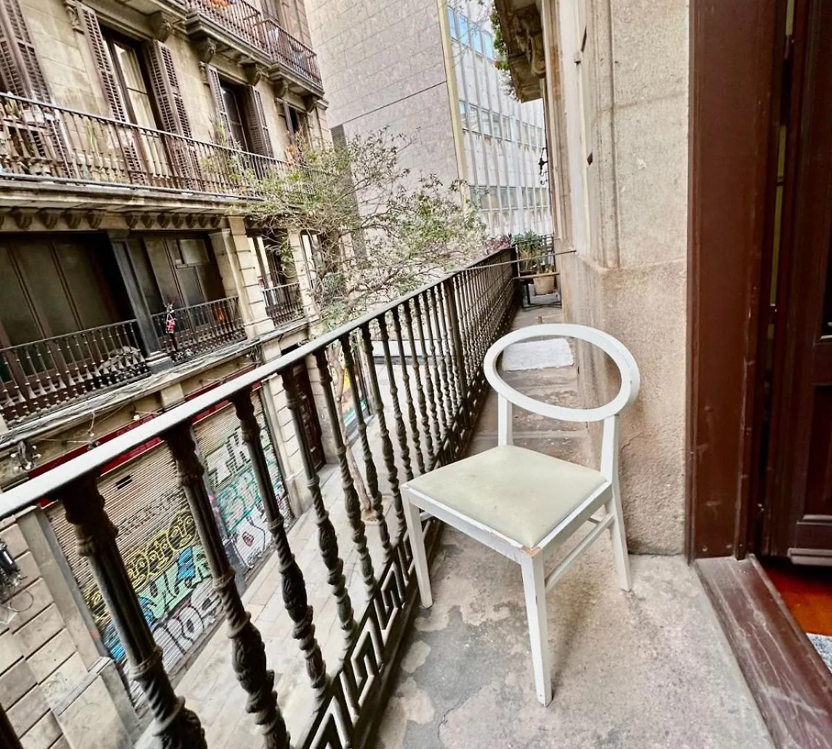 Cervantes 1 location